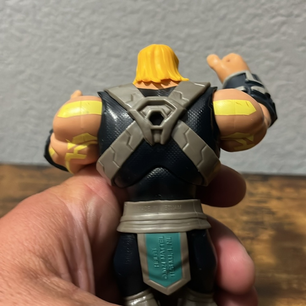 HE-Man action figure - Picture 4 of 8